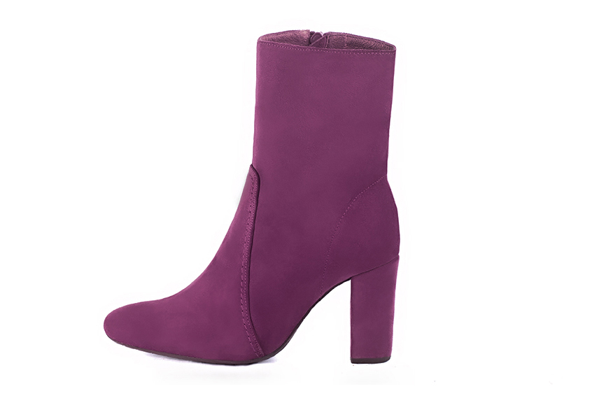 Mulberry purple women's ankle boots with a zip on the inside. Round toe. High block heels. Profile view - Florence KOOIJMAN